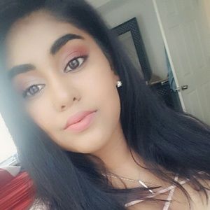 Meet your Posher, Mohini